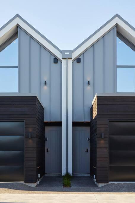 Inner City Luxury With Free Parking Christchurch Exterior photo